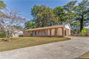 3518 Tracey Dr, Duluth, GA 30096 - Photo 3