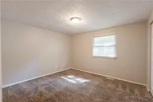 5372 Martins Crossing Rd, Stone Mountain, GA 30088 - Photo 13