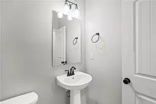 795 Crystal Lk Pkwy, Hoschton, GA 30548 - Photo 23