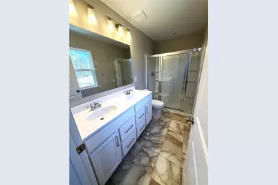 837 Crystal Lake Parkway, Hoschton, GA 30548 - Photo 5