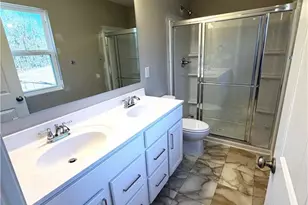 837 Crystal Lk Pkwy, Hoschton, GA 30548 - Photo 5