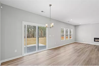 847 Crystal Lake Parkway, Hoschton, GA 30548 - Photo 13