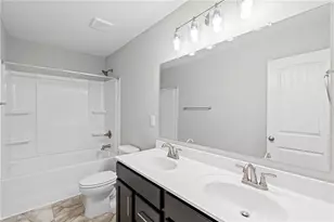 847 Crystal Lk Pkwy, Hoschton, GA 30548 - Photo 25