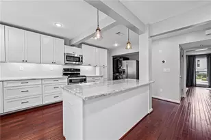 1039 Riverbend Club Dr SE, Atlanta, GA 30339 - Photo 11