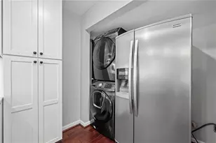 1039 Riverbend Club Dr SE, Atlanta, GA 30339 - Photo 17