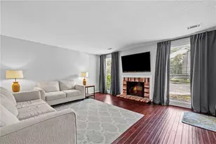 1039 Riverbend Club Dr SE, Atlanta, GA 30339 - Photo 5