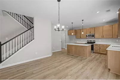 857 Crystal Lake Parkway, Hoschton, GA 30548 - Photo 15