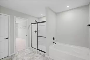 857 Crystal Lk Pkwy, Hoschton, GA 30548 - Photo 31