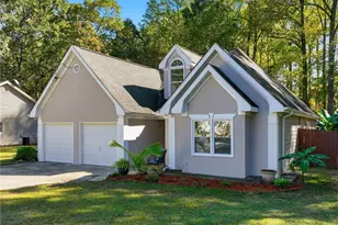 1210 Burning Bush Dr, Loganville, GA 30052 - Photo 3