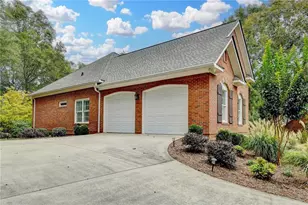 255 Laurel Pl Dr, Cornelia, GA 30531 - Photo 3