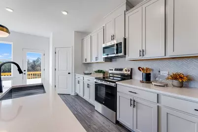 2839 Rosehall Way, Lawrenceville, GA 30043 - Photo 13