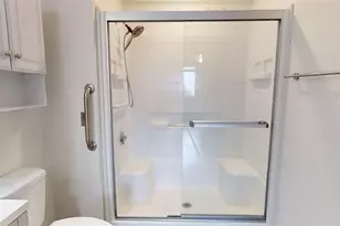 300 Johnson Ferry Road NE, Atlanta, GA 30328 - Photo 27