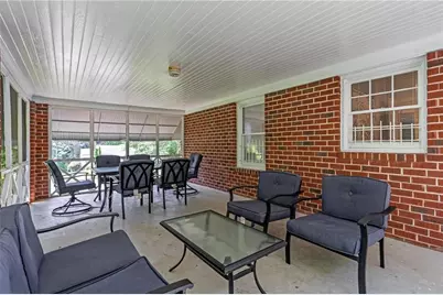 1766 Brewer Boulevard, Atlanta, GA 30310 - Photo 15