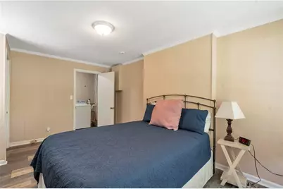 1766 Brewer Boulevard, Atlanta, GA 30310 - Photo 11