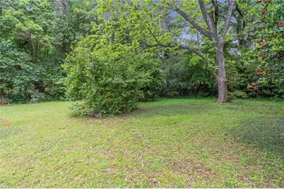 1766 Brewer Boulevard, Atlanta, GA 30310 - Photo 19