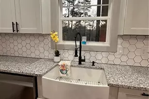 135 Eleanor Dr, Covington, GA 30016 - Photo 5