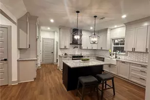 135 Eleanor Dr, Covington, GA 30016 - Photo 3