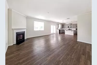 6869 Lake Overlook Lane, Flowery Branch, GA 30542 - Photo 5