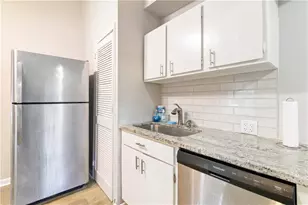 154 Lawton St SW, Atlanta, GA 30314 - Photo 13