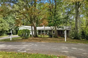 200 Dogwood Dr, Canton, GA 30114 - Photo 3