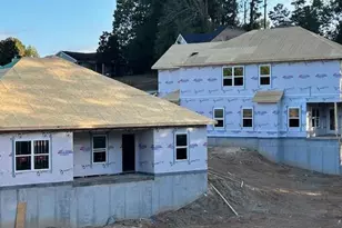 445 Spiral Hills Dr, Demorest, GA 30535 - Photo 5