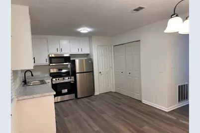 1272 Lakeview Drive NW, Conyers, GA 30012 - Photo 9