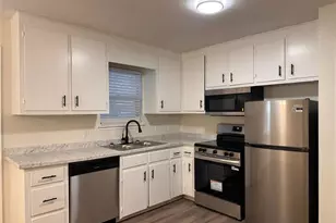 1272 Lakeview Dr NW, Conyers, GA 30012 - Photo 7