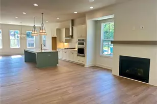 1043 Dryden Ln, Atlanta, GA 30319 - Photo 3