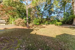 5352 Waterford Dr, Dunwoody, GA 30338 - Photo 29