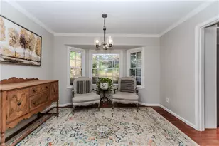 5352 Waterford Dr, Dunwoody, GA 30338 - Photo 7