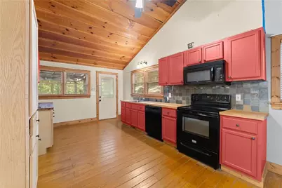 773 Shorewood Circle, Toccoa, GA 30577 - Photo 15