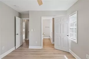 1431 Lorenzo Dr SW, Atlanta, GA 30310 - Photo 15