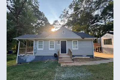 1431 Lorenzo Drive SW, Atlanta, GA 30310 - Photo 1