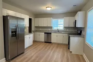 1431 Lorenzo Dr SW, Atlanta, GA 30310 - Photo 3