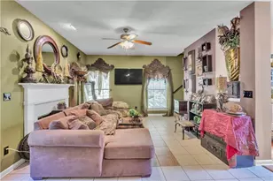 222 Woodcliff Ct, Fairburn, GA 30213 - Photo 9