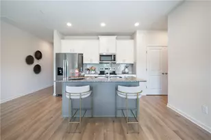 9394 Maple Grv Ln, Jonesboro, GA 30238 - Photo 9