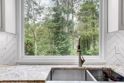 1364 Fallsbrook Way NW, Acworth, GA 30101 - Photo 17