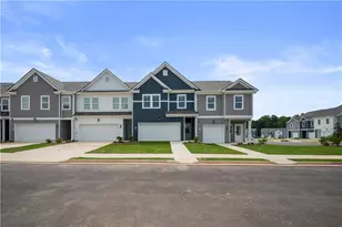 9396 Maple Grv Ln, Jonesboro, GA 30238 - Photo 1