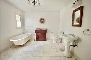 10588 Fitzgerald Rd, Jonesboro, GA 30238 - Photo 13