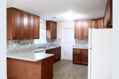 3040 Oak Meadow Drive, Snellville, GA 30078 - Photo 7