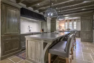 2979 Ridgewood Rd NW, Atlanta, GA 30327 - Photo 11