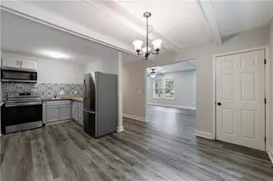 6030 Stonewall Dr, Union City, GA 30291 - Photo 9