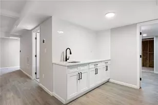 380 Thornwood Dr, Atlanta, GA 30328 - Photo 35