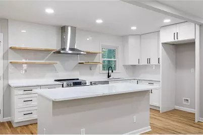 380 Thornwood Drive, Atlanta, GA 30328 - Photo 3