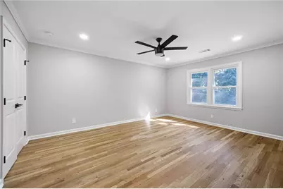 380 Thornwood Drive, Atlanta, GA 30328 - Photo 23