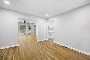 380 Thornwood Dr, Atlanta, GA 30328 - Photo 13