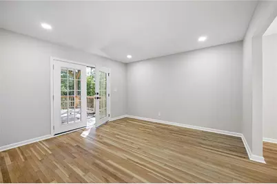 380 Thornwood Drive, Atlanta, GA 30328 - Photo 13