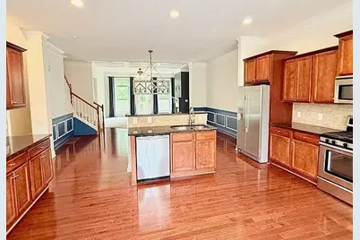 2070 Callaway Court NW, Atlanta, GA 30318 - Photo 3