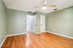 925 Dogwood Park Dr, Lawrenceville, GA 30046 - Photo 21