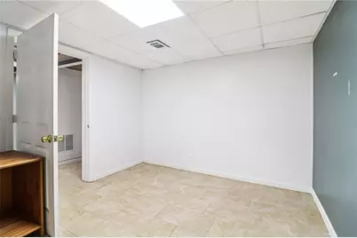 925 Dogwood Park Drive, Lawrenceville, GA 30046 - Photo 25